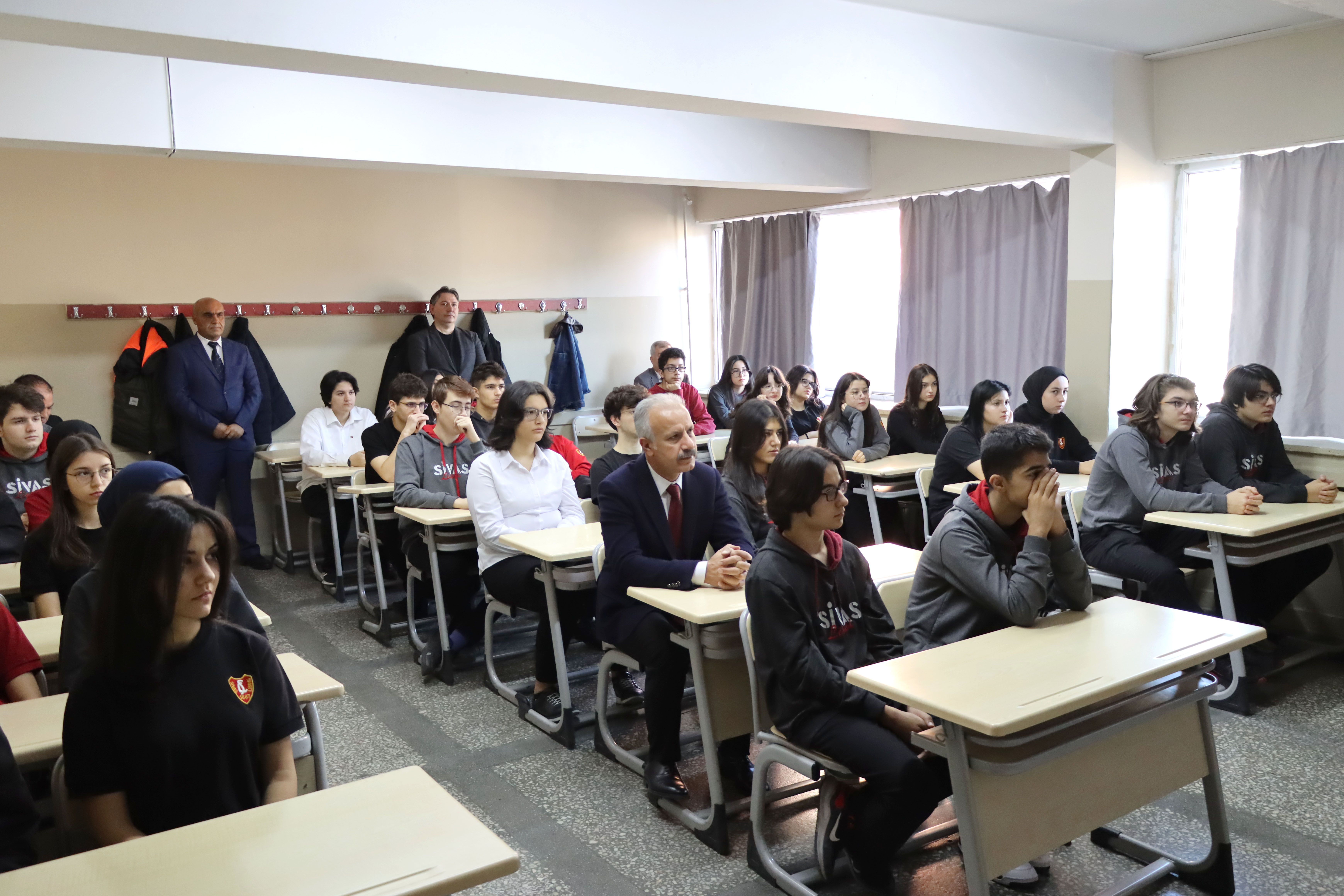 Sivas’ta Cumhuriyet Haftasının ilk dersi, “Dersimiz Cumhuriyete Doğru” filmiyle başladı