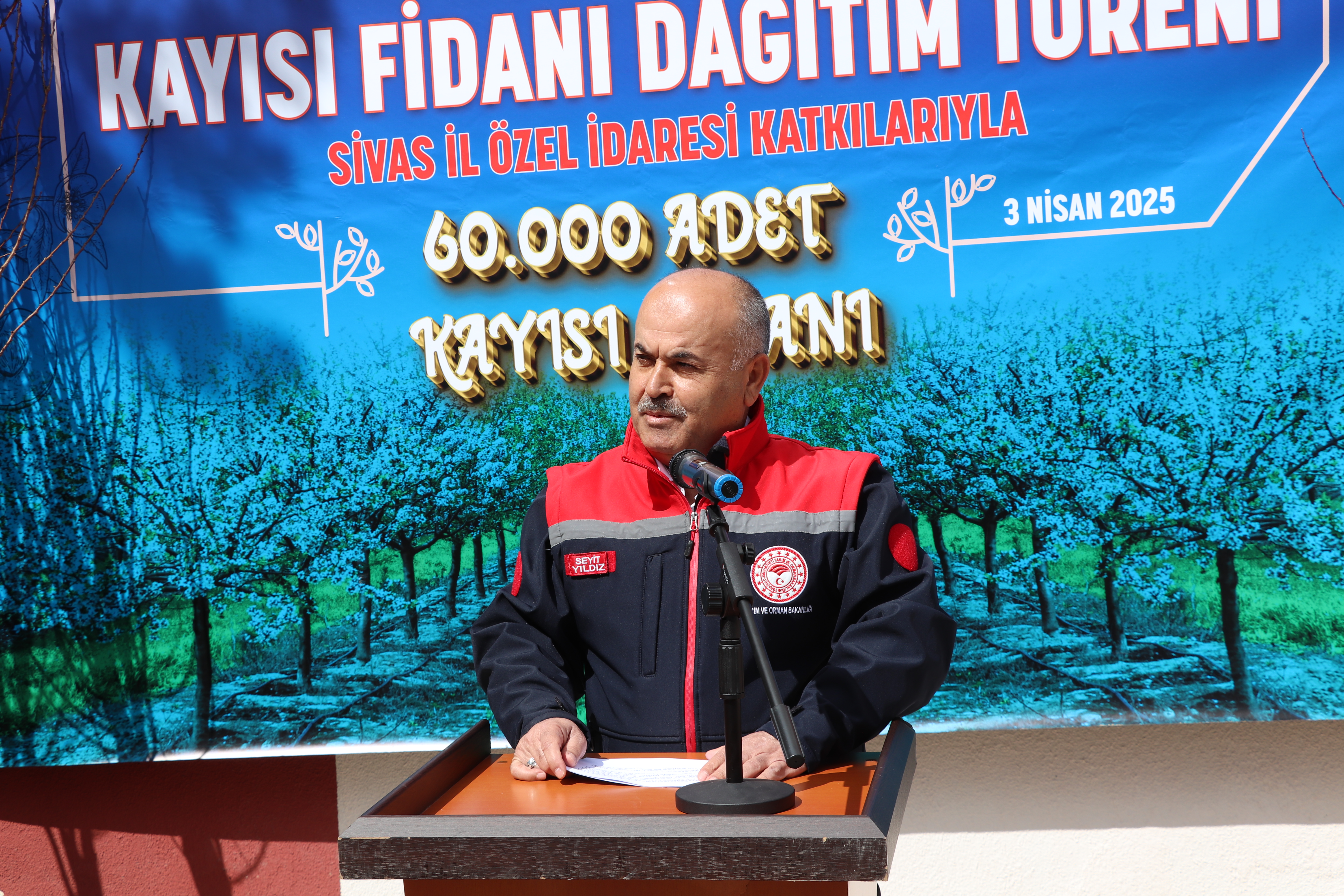 Kayısı Fidanları Üreticilerimizle Buluştu