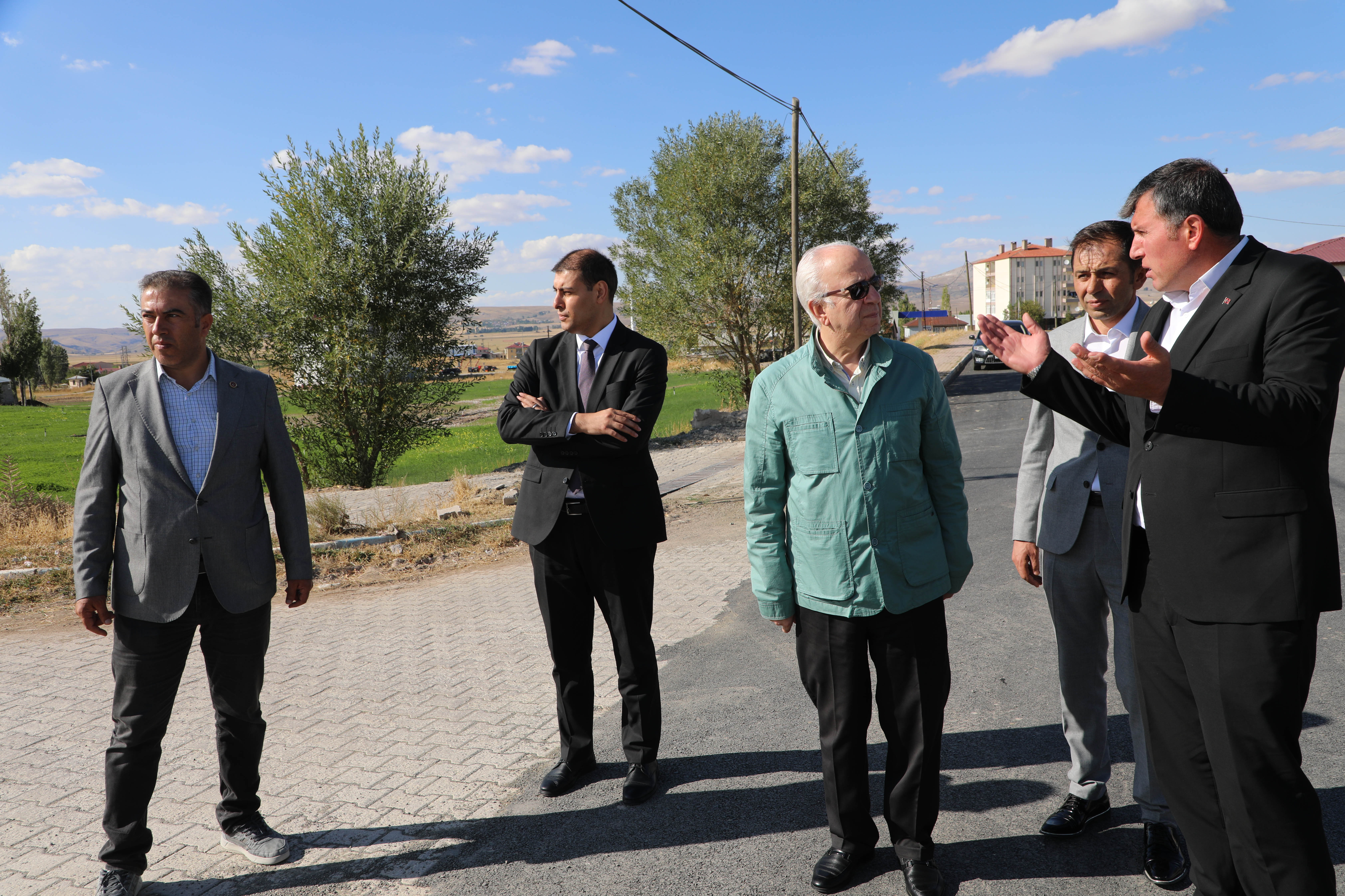 MECLİS BAŞKANI ŞARKIŞLA’DAN ALTINYAYLA ZİYARETİ MECLİS BAŞKANI ŞARKIŞLA’DAN ALTINYAYLA ZİYARETİ