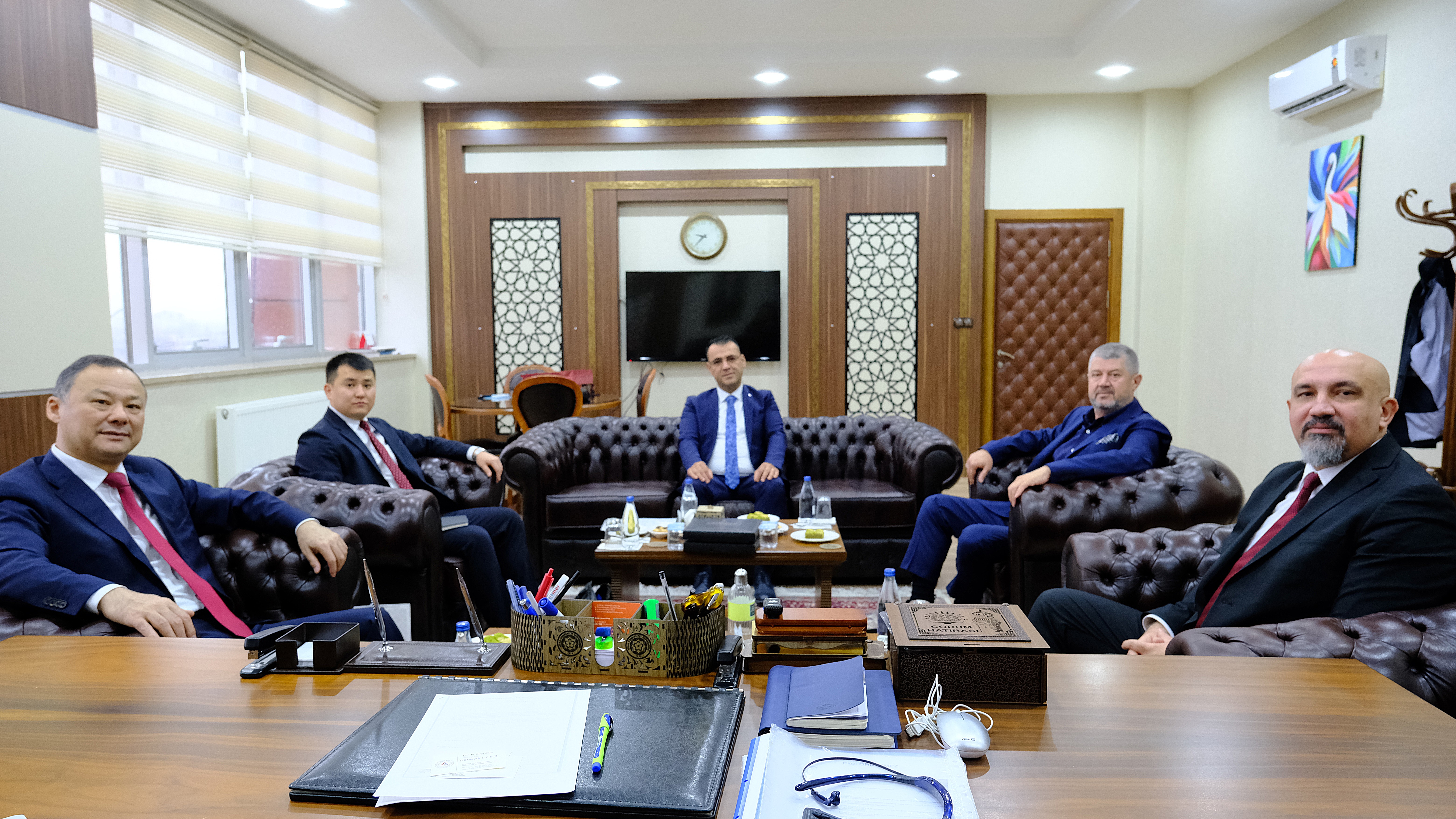 Kırgızistan Ankara Büyükelçisi, Sivas Cumhuriyet Üniversitesi’ni Ziyaret Etti