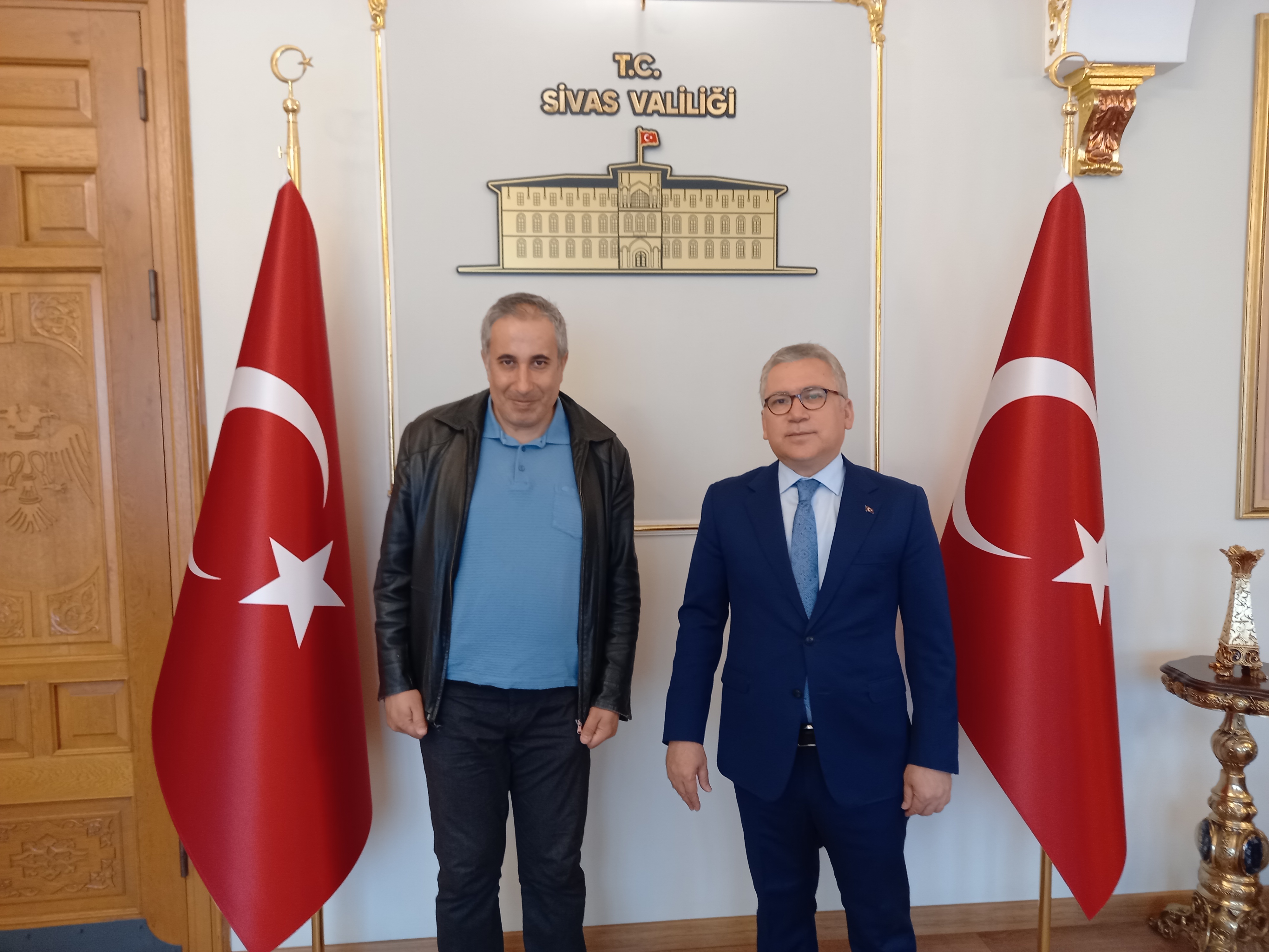 Sivas Valisi Şimşek Şehrin Geleceği İçin Gecesini Gündüzüne Katıyor Sivas Valisi Şimşek Şehrin Geleceği İçin Gecesini Gündüzüne Katıyor