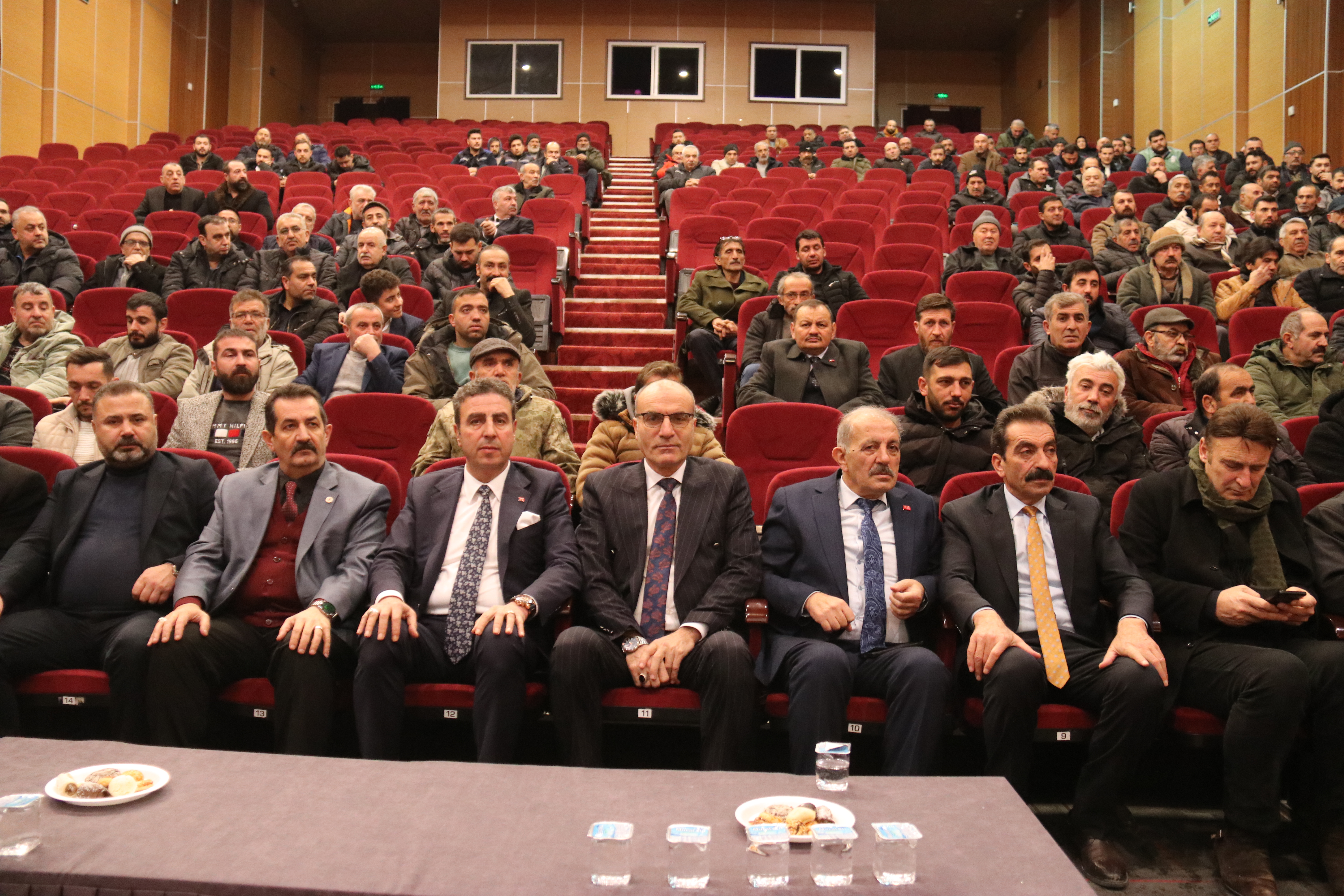 DEMİRCİLER ODASINDA HARUN KOÇ GÜVEN TAZELEDİ