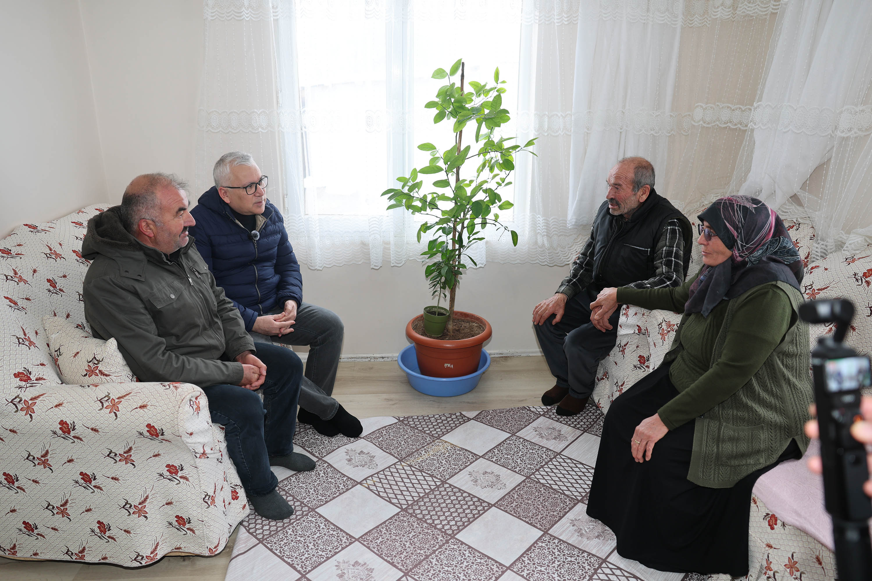 Karla Mücadele Ekipleri Hasta Vatandaş İçin Yolu Ulaşıma Açtı