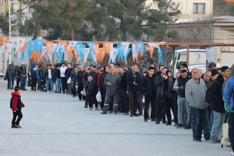 7’DEN 70’E HERKES BÜYÜKŞEHİR’İN İFTAR ÇADIRILARINDA BULUŞTU