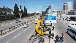 ŞANLIURFA’DA BAŞ ÜSTÜ YÖNLENDİRME LEVHALARI ARTIRILIYOR