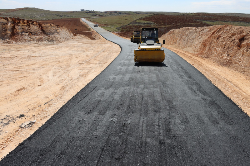 HALFETİ–BOZOVA GRUP YOLUNDAKİ ASFALT ÇALIŞMALARINDA SONA GELİNDİ