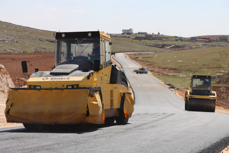 HALFETİ–BOZOVA GRUP YOLUNDAKİ ASFALT ÇALIŞMALARINDA SONA GELİNDİ