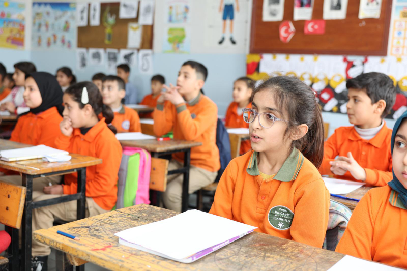 BAŞKAN GÜLPINAR, “HİKAYEMDE KONUĞUM VAR” ETKİNLİĞİNDE ÖĞRENCİLERLE BULUŞTU BAŞKAN GÜLPINAR, “HİKAYEMDE KONUĞUM VAR” ETKİNLİĞİNDE ÖĞRENCİLERLE BULUŞTU