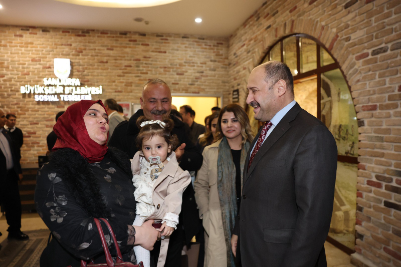 BAŞKAN GÜLPINAR, İLÇE BELEDİYE BAŞKANLARI VE MECLİS ÜYELERİYLE İFTARDA BULUŞTU