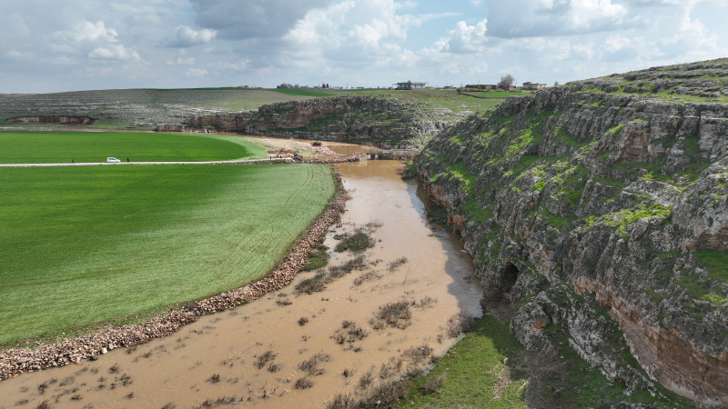 BÜYÜKŞEHİR, VİRANŞEHİR KIRSALINDA SEL HASARINI ONARIYOR