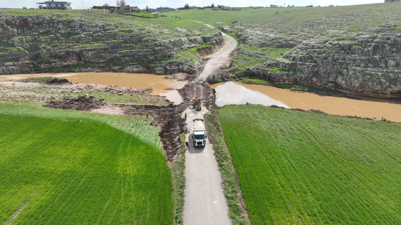 BÜYÜKŞEHİR, VİRANŞEHİR KIRSALINDA SEL HASARINI ONARIYOR