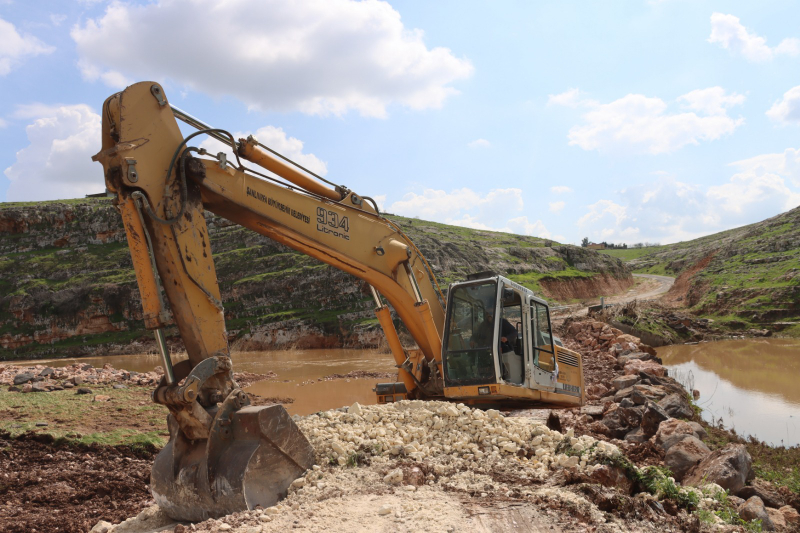 BÜYÜKŞEHİR, VİRANŞEHİR KIRSALINDA SEL HASARINI ONARIYOR