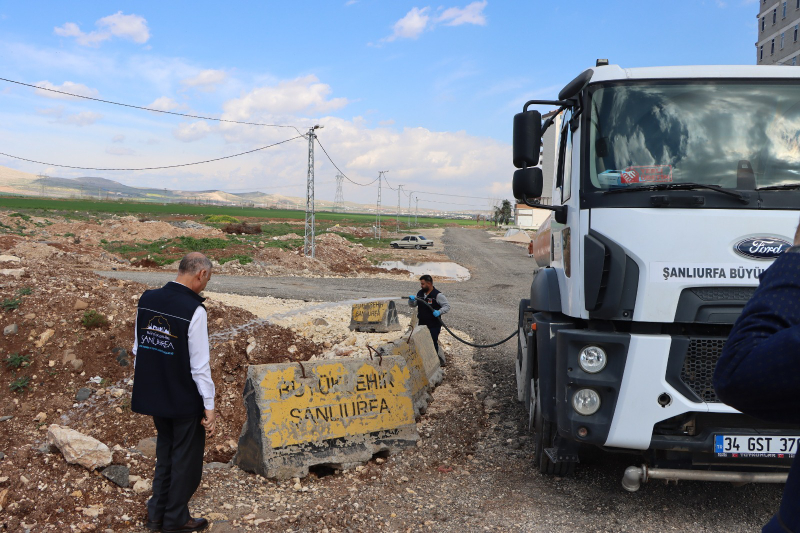 BÜYÜKŞEHİR’DEN SİVRİSİNEK VE HAŞERELERE KARŞI YOĞUN MESAİ