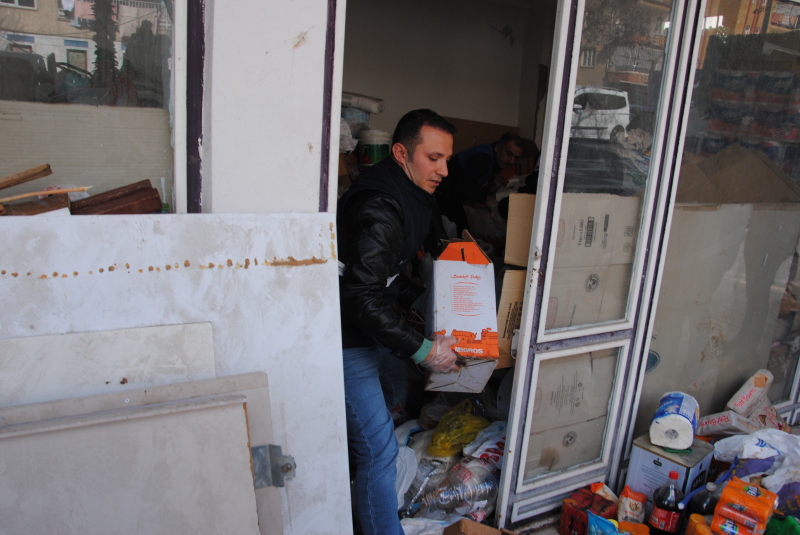 ŞANLIURFA’DA ZEHİR DEPOSU ORTAYA ÇIKARILDI