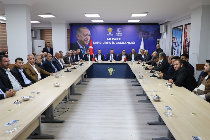 İlhami Boşta takılan bir meclis üyesini daha kaptı