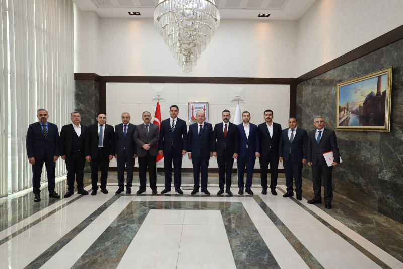 KKTC ESKİ CUMHURBAŞKANI TATAR’DAN ŞANLIURFA BÜYÜKŞEHİR BELEDİYESİ’NE ZİYARET