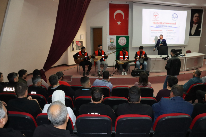 ŞANLIURFA’DA DENETİMLİ SERBESTLİK KAPSAMINDAKİ VATANDAŞLAR VE SAĞLIK ÇALIŞANLARINA MİNİ KONSER