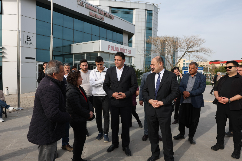 Başkan Gülpınar’dan Yaralı Öğrencilere Geçmiş Olsun Ziyareti Başkan Gülpınar’dan Yaralı Öğrencilere Geçmiş Olsun Ziyareti