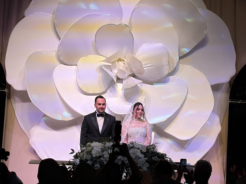 Mehmet Ekinci, Tipioğlu ailesinin mutlu gününe katıldı