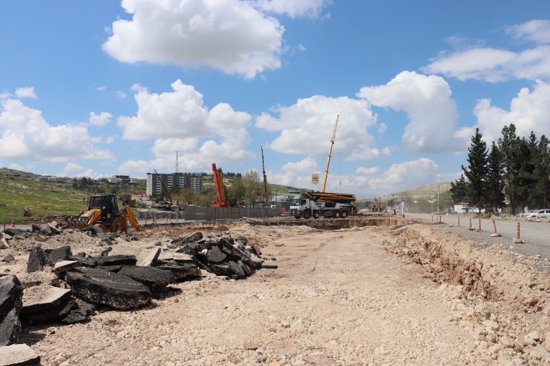 EVREN SANAYİ SİTESİ’NDE KATLI KÖPRÜLÜ KAVŞAK PROJESİ HIZLA İLERLİYOR