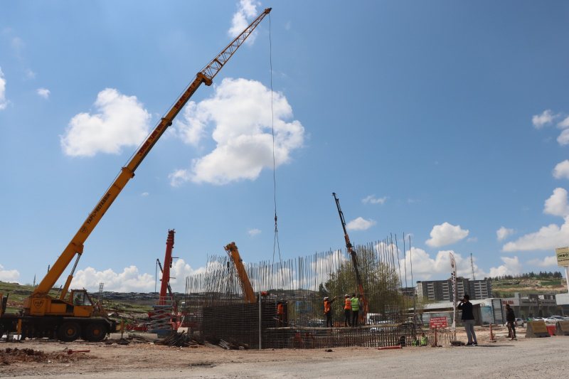 EVREN SANAYİ SİTESİ’NDE KATLI KÖPRÜLÜ KAVŞAK PROJESİ HIZLA İLERLİYOR
