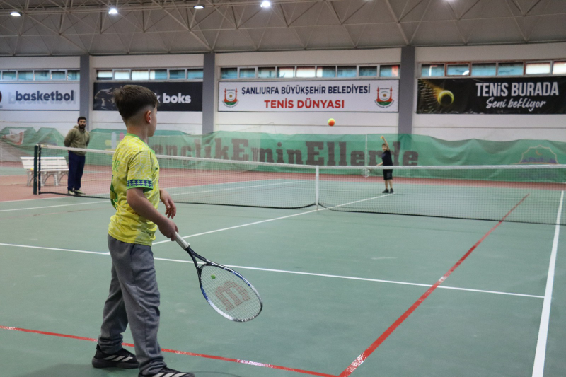 23 NİSAN TENİS TURNUVASI BAŞLADI