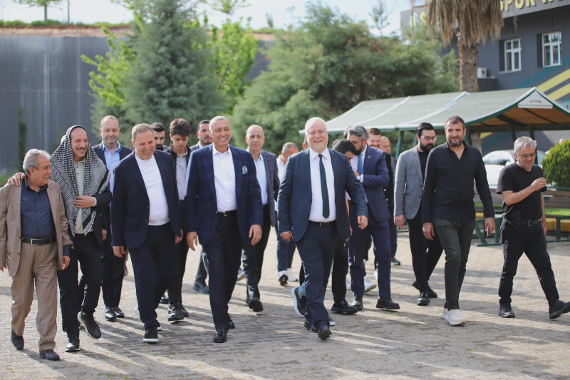 Şanlıurfalı İş İnsanı Ali Yasak’tan Şanlıurfaspor’a Moral Ziyareti ve Prim Desteği
