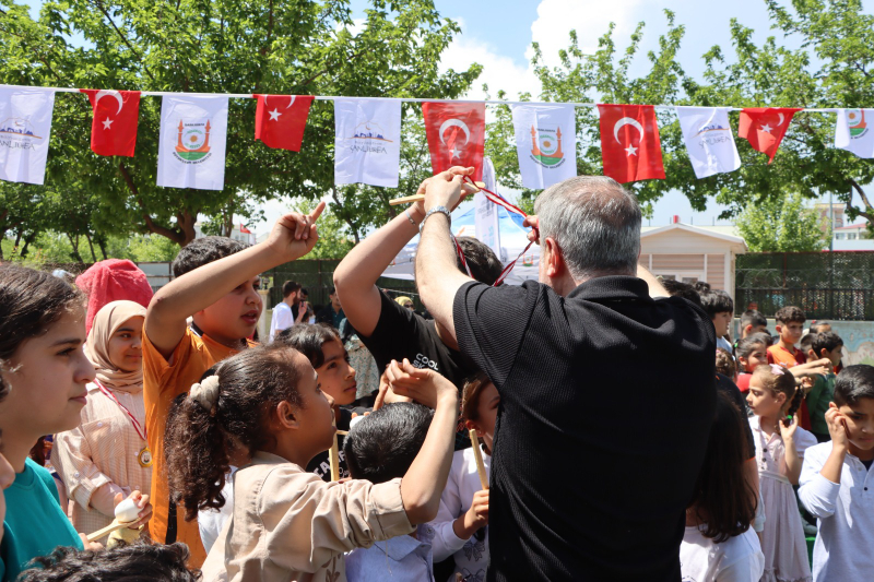 MİNİK KALPLER ŞENLİKTE DOYASIYA EĞLENDİ