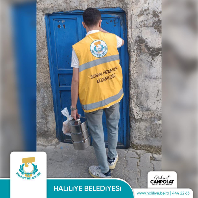 Haliliye Belediyesi Gönüllere Dokunuyor: Her Gün 5 Bin 73 Vatandaşa Sıcak Yemek Haliliye Belediyesi Gönüllere Dokunuyor: Her Gün 5 Bin 73 Vatandaşa Sıcak Yemek