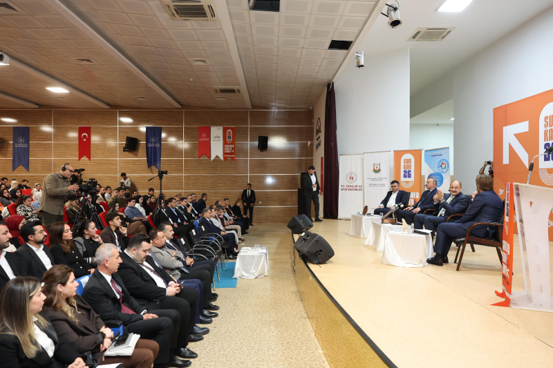 BAŞKAN GÜLPINAR:  “GENÇLERE YAPILAN YATIRIM GELECEĞE YAPILAN YATIRIMDIR”