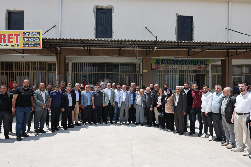 BAŞKAN GÜLPINAR BİRECİK FISTIK HALİ’NDE İNCELEMELERDE BULUNDU