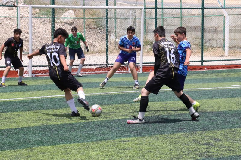 OKULLAR ARASI FUTBOL TURNUVASI DEVAM EDİYOR