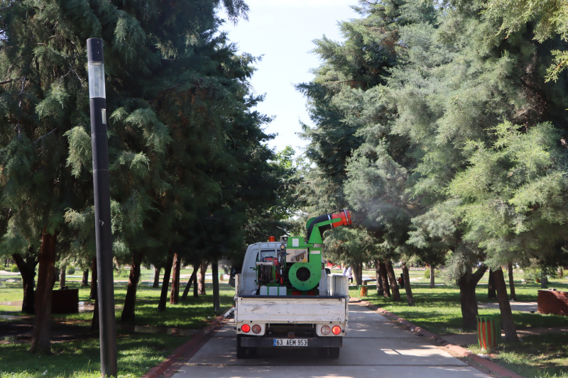 ŞANLIURFA BÜYÜKŞEHİR BELEDİYESİ’NDEN HAŞERELERE KARŞI YOĞUN MÜCADELE
