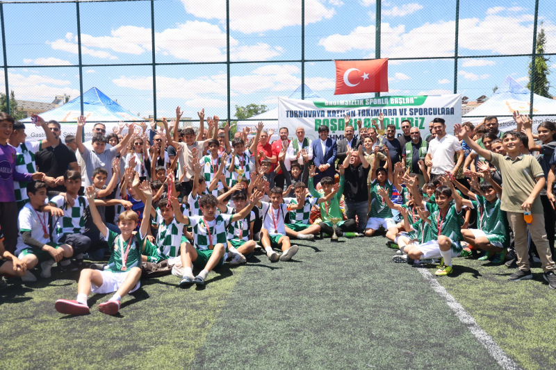 BAĞIMSIZLIK SPORLA BAŞLAR” FUTBOL TURNUVASI SONA ERDİ
