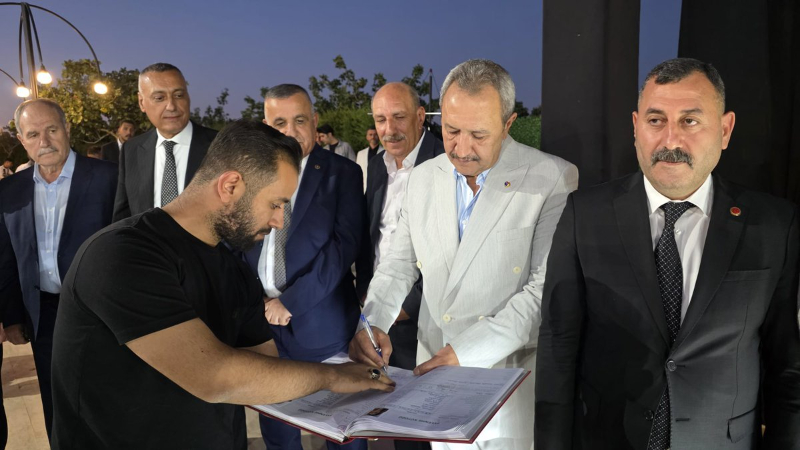 Şanlıurfa Siyaset ve İş Dünyası Bu Düğünde Buluştu: Sezer ve Yeşildağ Ailelerinin Mutlu Günü!