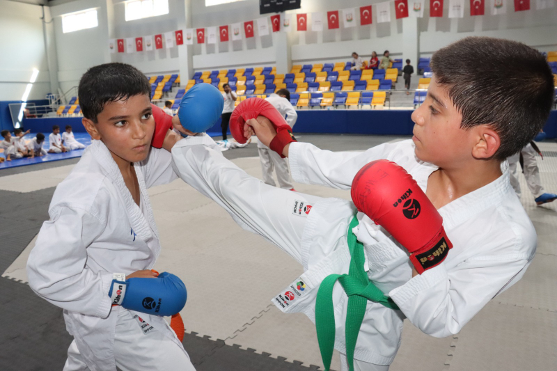 ŞANLIURFA BÜYÜKŞEHİR BELEDİYESİ 2026 YAZ KURSLARI BAŞLIYOR