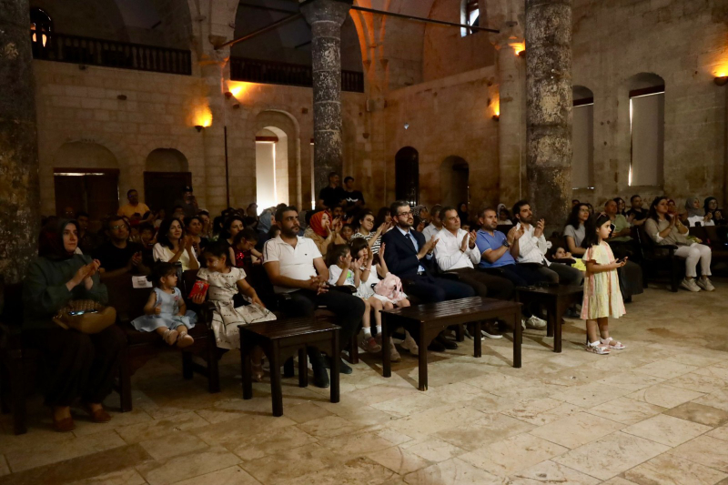 BÜYÜKŞEHİR BELEDİYESİ KONSERVATUVARINDA MEZUNİYET HEYECANI