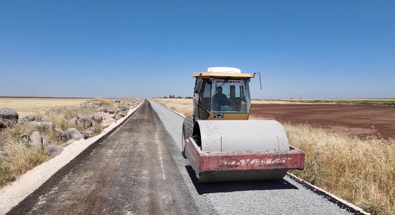HİLVAN’DA 8,5 KİLOMETRELİK YOL YENİLENDİ