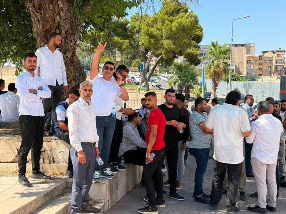 Özyavuzlardan İl Başkanlığı’na "Gecikmeli" Ziyaret Özyavuzlardan İl Başkanlığı’na "Gecikmeli" Ziyaret