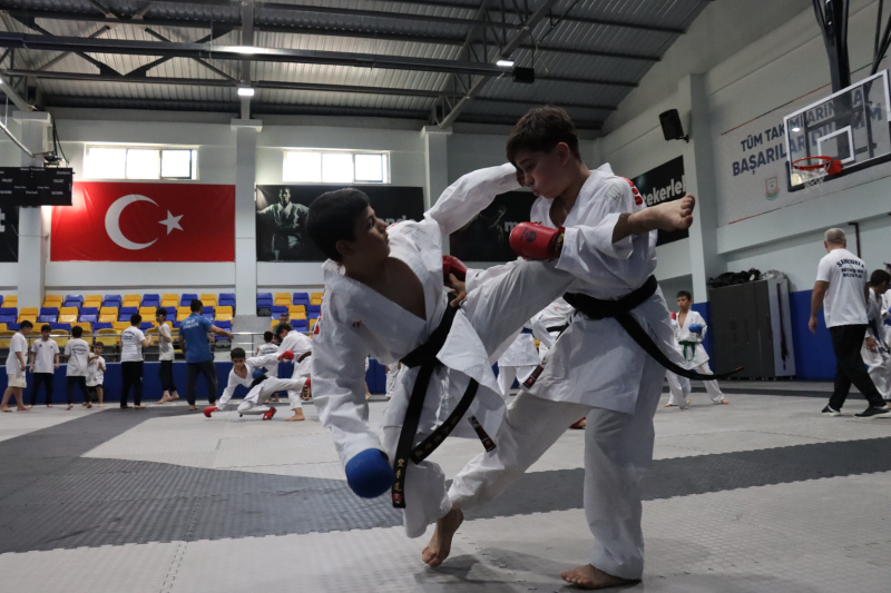 GELECEĞİN SPORCULARI BÜYÜKŞEHİR’LE YETİŞİYOR