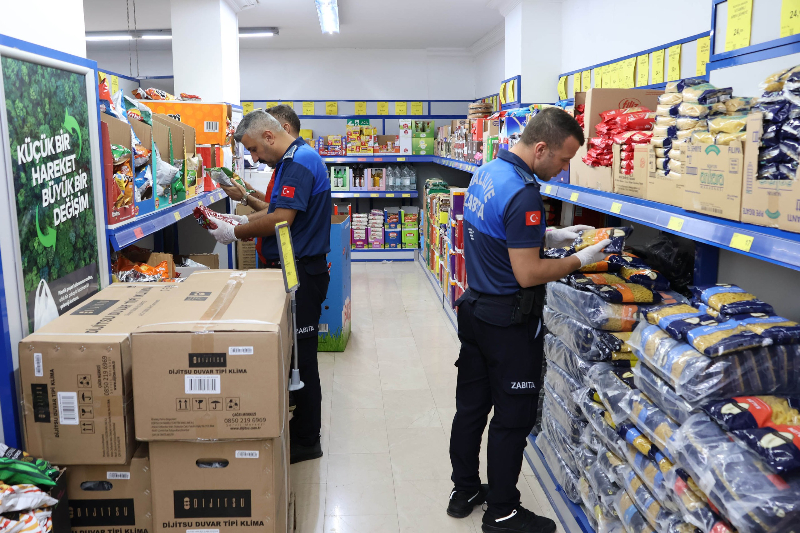 HALİLİYE ZABITASINDAN MARKETLERE SIKI DENETİM