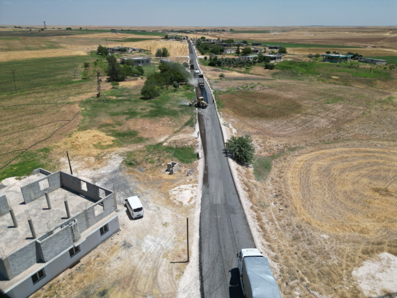 ŞANLIURFA BÜYÜKŞEHİR'DEN KIRSALA ASFALT HAMLESİ! 10 KİLOMETRELİK YOL TAMAMLANDI