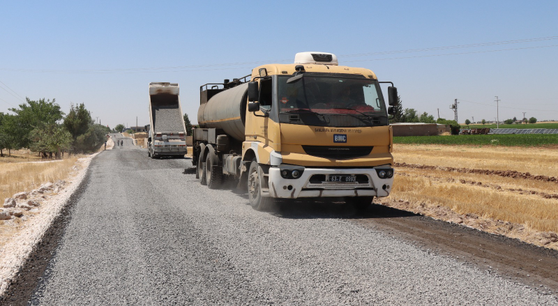 ŞANLIURFA BÜYÜKŞEHİR'DEN KIRSALA ASFALT HAMLESİ! 10 KİLOMETRELİK YOL TAMAMLANDI