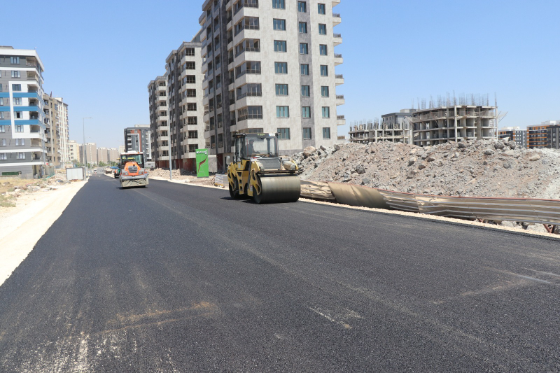 BÜYÜKŞEHİR, SEYRANTEPE’YE YENİ BİR YOL DAHA KAZANDIRIYOR