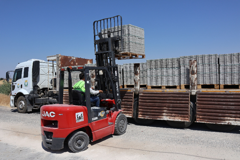 HALİLİYE'DE KIRSAL MAHALLELER PARKE YOLLARLA BULUŞUYOR