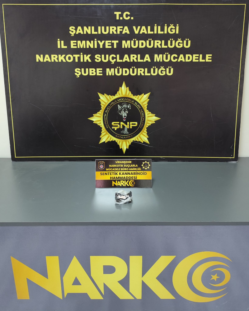 Şanlıurfa’da Zehir Tacirlerine Geçit Yok: 5 Şüpheli Tutuklandı! Şanlıurfa’da Zehir Tacirlerine Geçit Yok: 5 Şüpheli Tutuklandı!