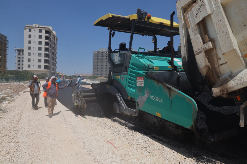BÜYÜKŞEHİR'DEN KARAKÖPRÜ TRAFİĞİNİ RAHATLATACAK YENİ YOL