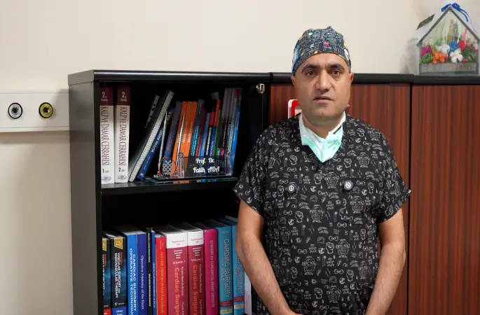 ECMO Cihazı ile Sivas’ta Gerçekleştirilen İlk Başarılı Operasyon Cumhuriyet Üniversitesinde  Yapıldı