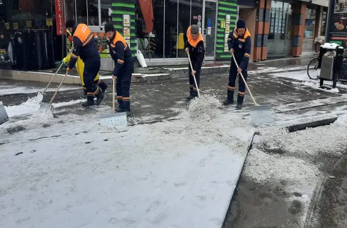 Sivas Belediyesi ekipleri var olsun