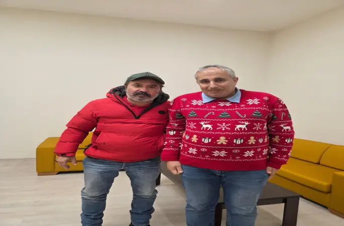 Ünlü Oyuncu Mustafa Üstündağ'dan TEDx Sivas’ta Gençlere Umut Aşılayan Konuşma